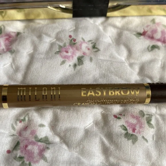 Milani bundle 💄🫦 - Picture 4 of 8